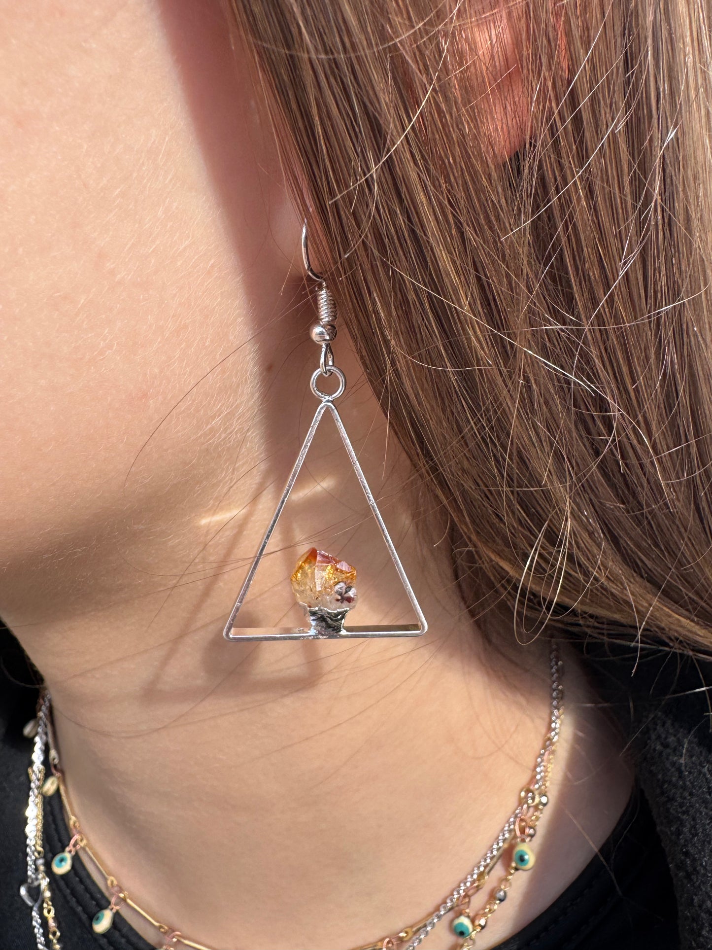 Metal Triangle Citrine Point Fixed