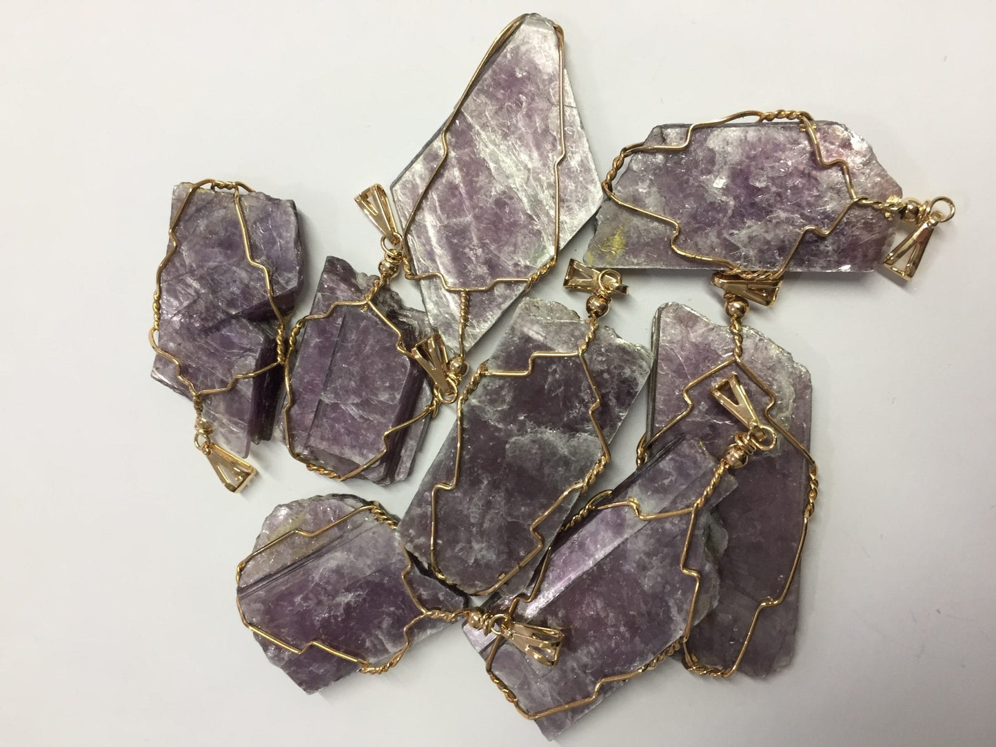 WIRE WRAP PENDANT LEPIDOLITE