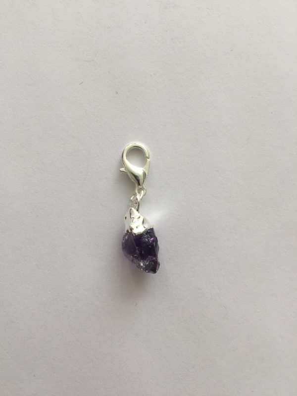 STONE POINT WITH LOBSTER CLASP