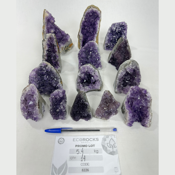 Amethyst Cutbase (8226) - 5.4kg