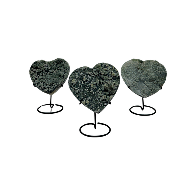 Amethyst Flower Hearts On Stand (8849) - 2.5 kg