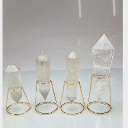 Crystal Vogel on Golden Stand (1.7kg)