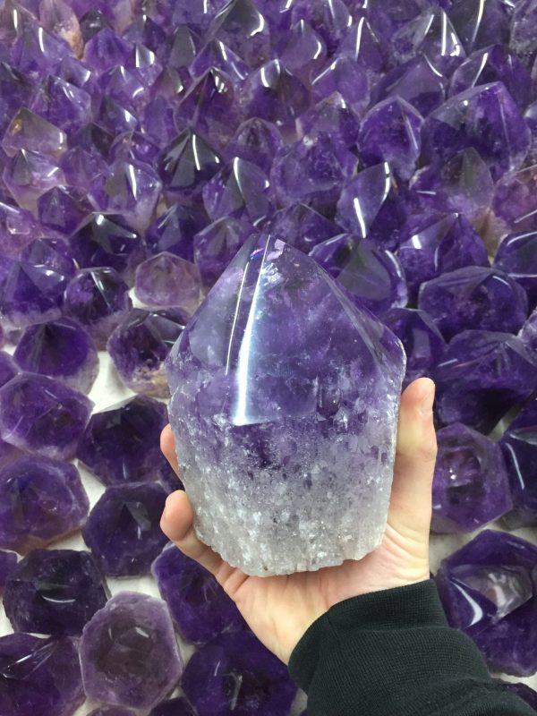 AMETHYST POINT ONLY TOP POLISHED