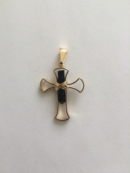 METAL CROSS PENDANT
