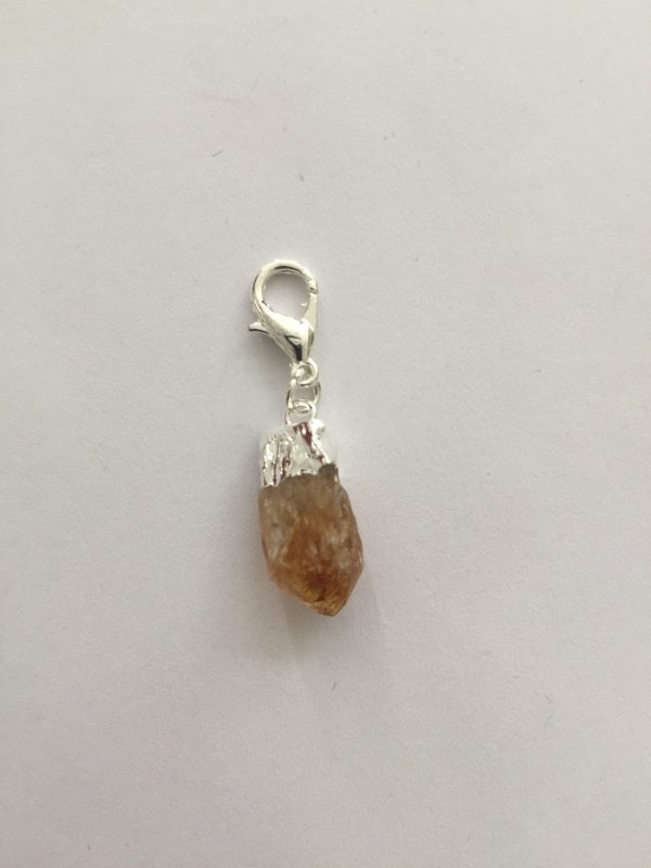 STONE POINT WITH LOBSTER CLASP